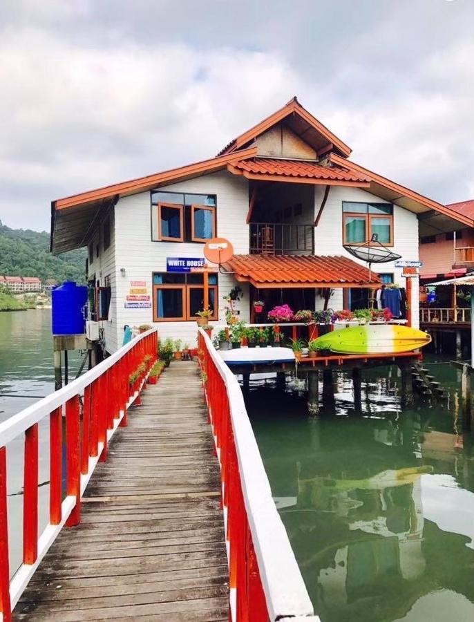 Koi Seahouse Hotel Koh Chang Exterior photo