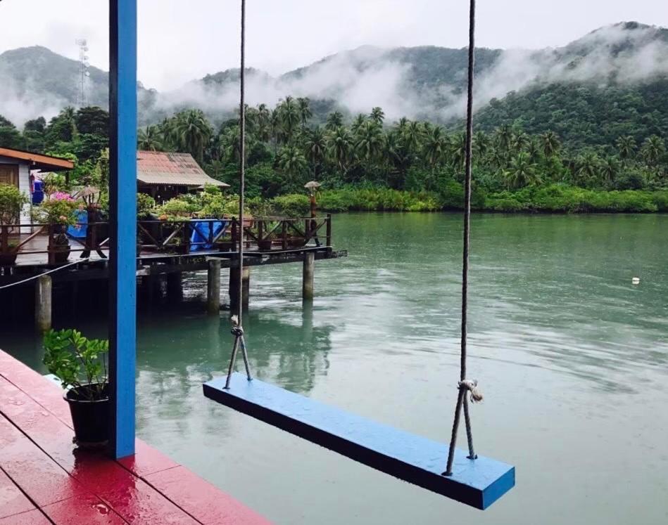 Koi Seahouse Hotel Koh Chang Exterior photo